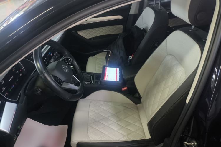 Used Volkswagen Magotan 2024 2 Million Units Zhongxiang Version 330TSI DSG Luxury Edition Left Front Seat