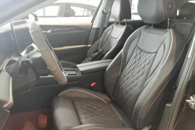 Used Volkswagen Magotan 2024 380TSI DSG Prestige Edition DaMai Package Left Front Seat