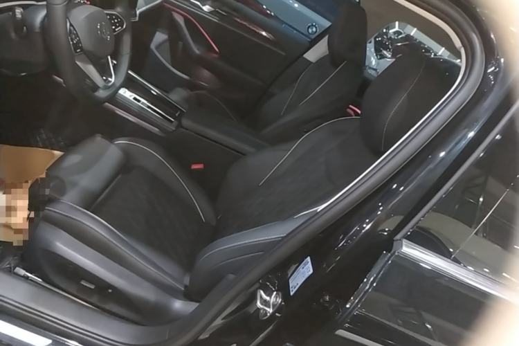 Used Volkswagen Magotan 2024 380TSI DSG Prestige Edition DaMai Package Left Front Seat
