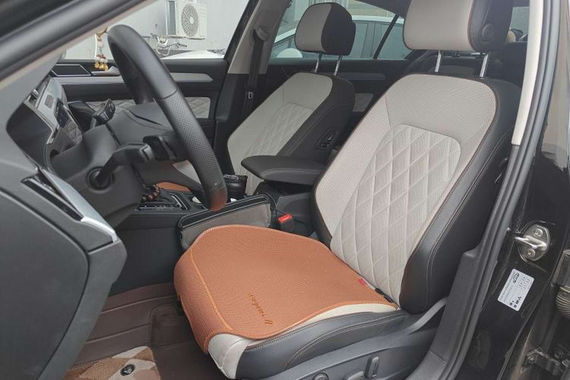 Used Volkswagen Magotan 2024 2 Million Units Zhongxiang Version 330TSI DSG Luxury Edition Left Front Seat