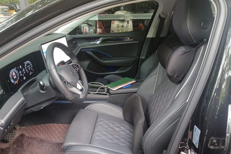 Used Volkswagen Magotan 2024 380TSI DSG Prestige Edition DaMai Package Left Front Seat