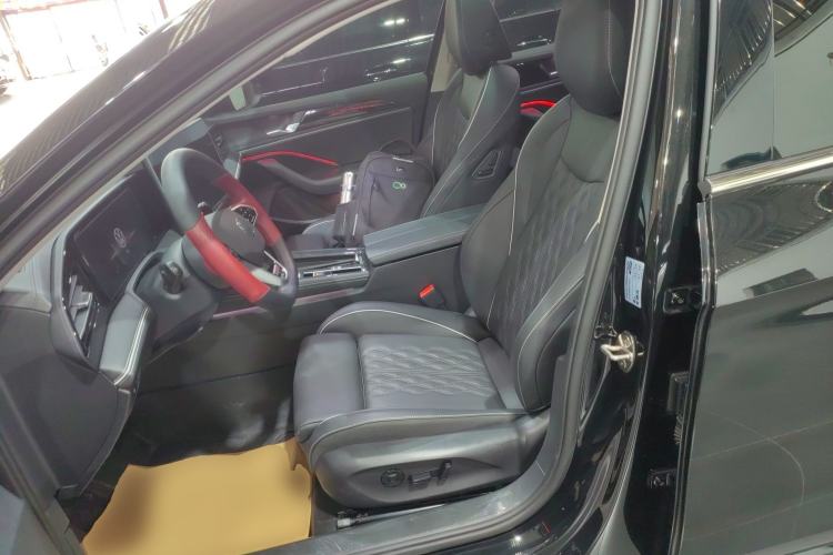 Used Volkswagen Magotan 2024 380TSI DSG Prestige Edition DaMai Package Left Front Seat