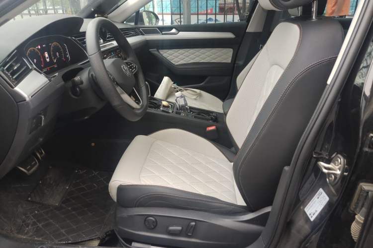Used Volkswagen Magotan 2024 2 Million Units Zhongxiang Version 330TSI DSG Luxury Edition Left Front Seat