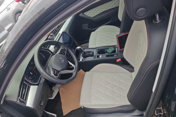 Used Volkswagen Magotan 2024 2 Million Units Zhongxiang Version 330TSI DSG Luxury Edition Left Front Seat