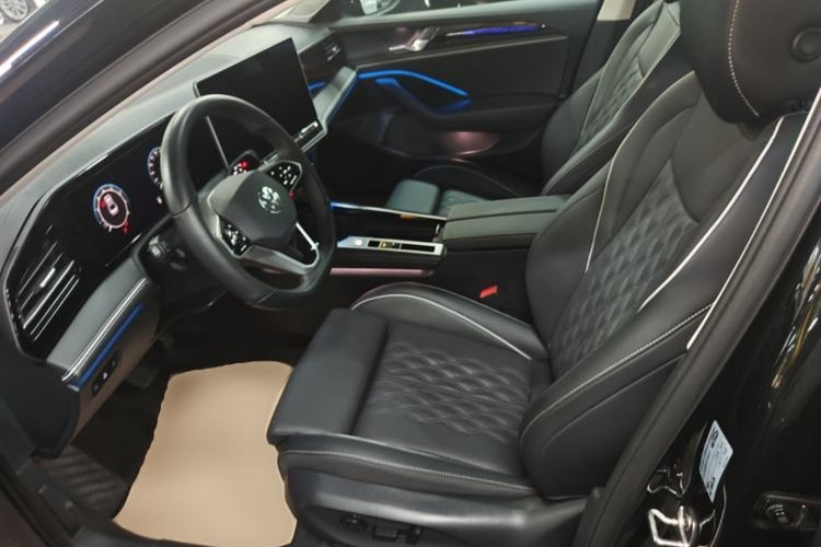 Used Volkswagen Magotan 2024 380TSI DSG Prestige Edition DaMai Package Left Front Seat