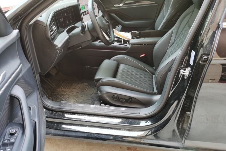 Used Volkswagen Magotan 2024 380TSI DSG Prestige Edition DaMai Package Left Front Seat