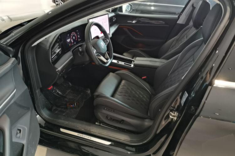 Used Volkswagen Magotan 2024 380TSI DSG Ultimate Edition Left Front Seat