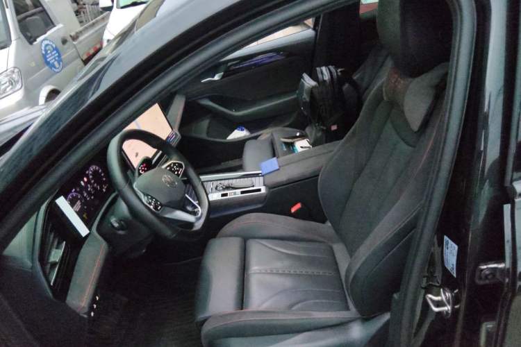 Used Volkswagen Magotan 2024 380TSI DSG Prestige Edition DaMai Package Left Front Seat