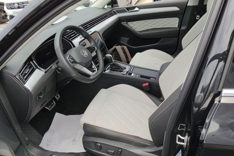 Used Volkswagen Magotan 2024 2 Million Units Zhongxiang Version 330TSI DSG Luxury Edition Left Front Seat