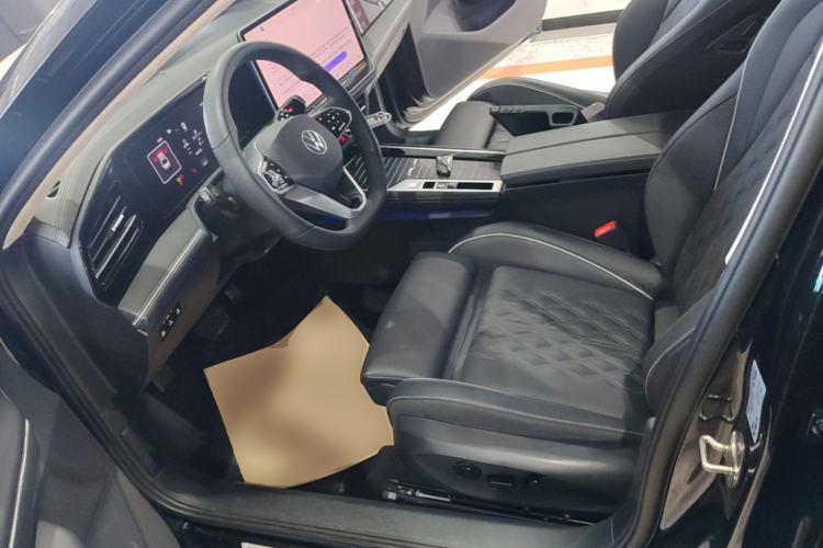 Used Volkswagen Magotan 2024 380TSI DSG Prestige Edition DaMai Package Left Front Seat