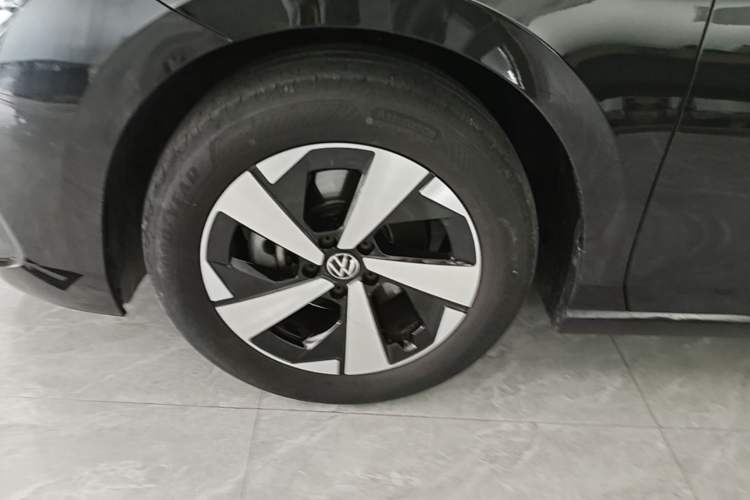 Used Volkswagen Magotan 2024 380TSI DSG Prestige Edition Left Front Wheel Hub