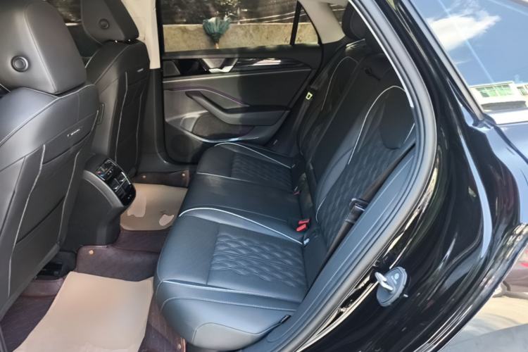 Used Volkswagen Magotan 2024 380TSI DSG Prestige Edition DaMai Package Left Rear Seat