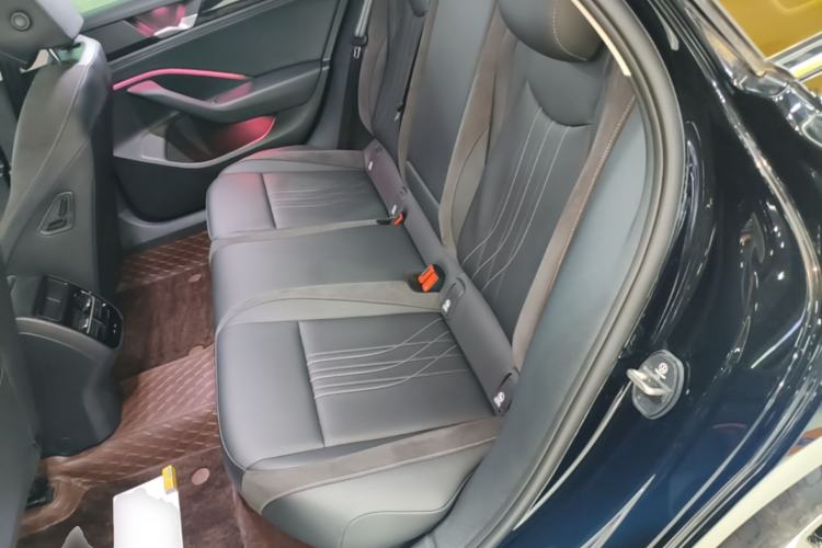 Used Volkswagen Magotan 2024 380TSI DSG Prestige Edition Left Rear Seat