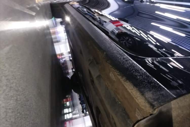 Used Volkswagen Magotan 2024 380TSI DSG Prestige Edition DaMai Package Left Side Sill