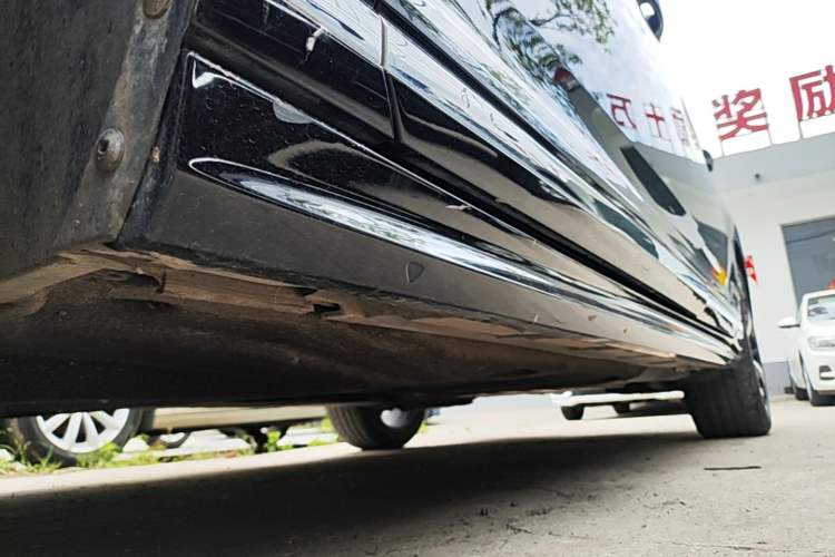 Used Volkswagen Magotan 2024 2 Million Units Zhongxiang Version 330TSI DSG Luxury Edition Left Side Sill