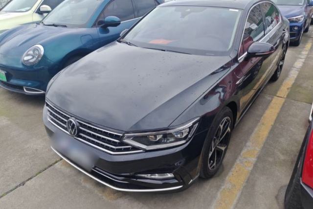 Ojetý Volkswagen Magotan 2024 2 Million Units Zhongxiang Version 330TSI DSG Luxury Edition