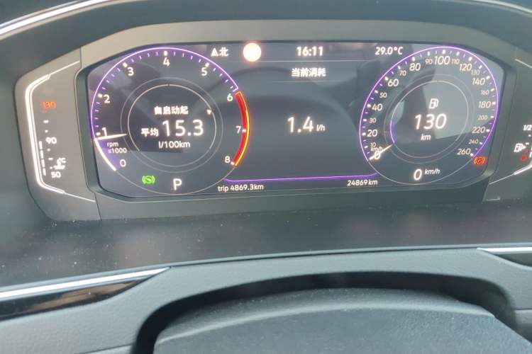 Used Volkswagen Magotan 2024 2 Million Units Zhongxiang Version 330TSI DSG Luxury Edition Odometer Close Up