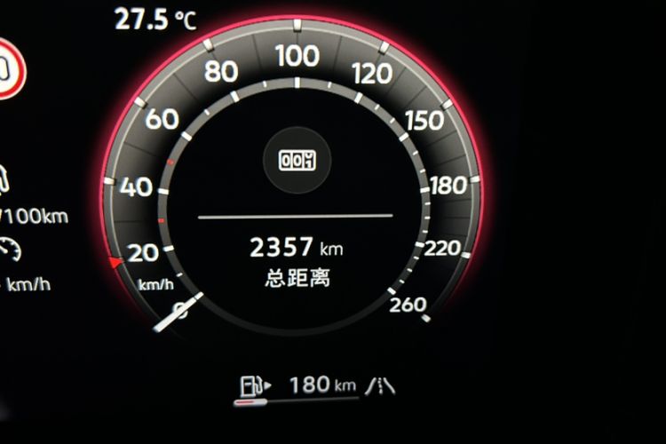 Used Volkswagen Magotan 2024 380TSI DSG Ultimate Edition Odometer Close Up