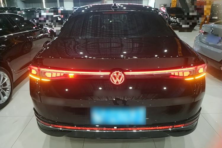 Used Volkswagen Magotan 2024 380TSI DSG Prestige Edition DaMai Package Rear