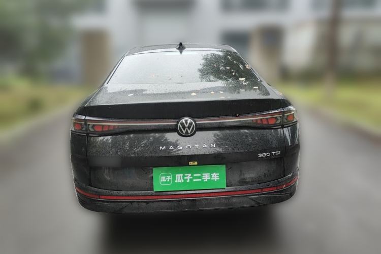 Used Volkswagen Magotan 2024 300TSI DSG Prestige Edition—A Real Eye-Catcher Rear