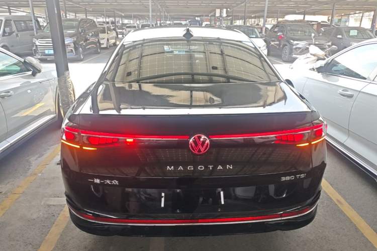 Used Volkswagen Magotan 2024 380TSI DSG Prestige Edition DaMai Package Rear