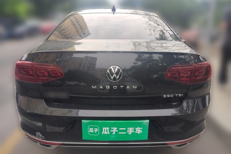 Used Volkswagen Magotan 2024 2 Million Units Zhongxiang Version 330TSI DSG Luxury Edition Rear