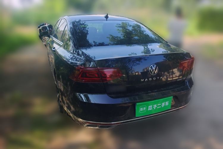 Used Volkswagen Magotan 2024 2 Million Units Zhongxiang Version 330TSI DSG Luxury Edition Rear Left 45 Deg