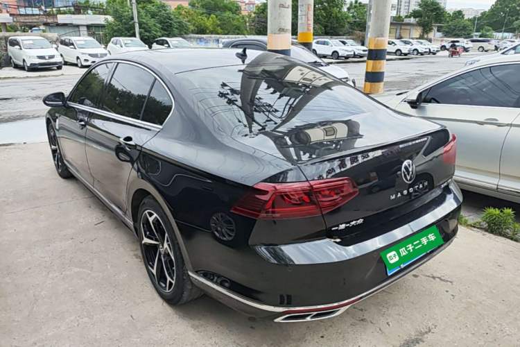 Used Volkswagen Magotan 2024 2 Million Units Zhongxiang Version 330TSI DSG Luxury Edition Rear Left 45 Deg
