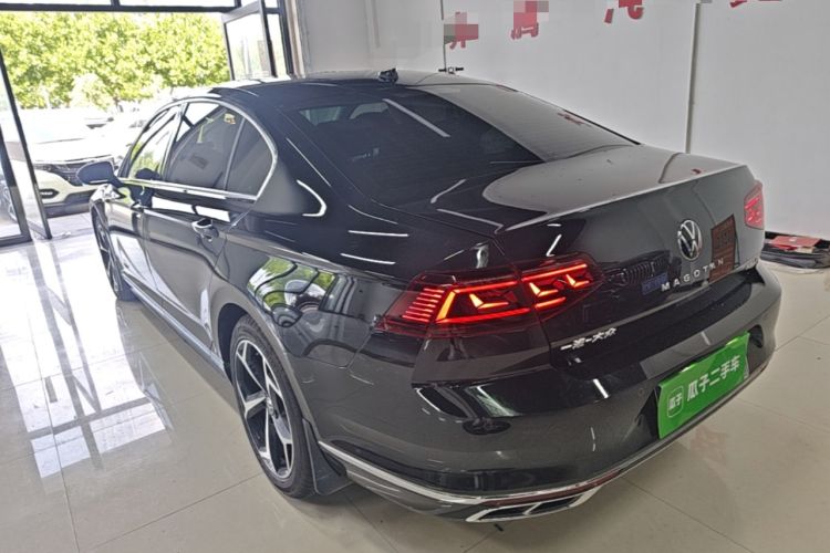 Used Volkswagen Magotan 2024 2 Million Units Zhongxiang Version 330TSI DSG Luxury Edition Rear Left 45 Deg