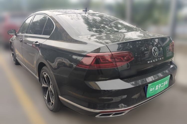 Used Volkswagen Magotan 2024 2 Million Units Zhongxiang Version 330TSI DSG Luxury Edition Rear Left 45 Deg