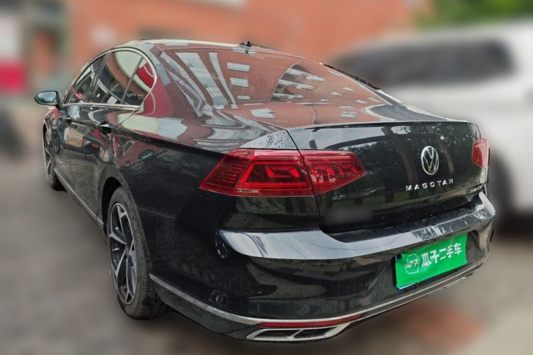 Used Volkswagen Magotan 2024 2 Million Units Zhongxiang Version 330TSI DSG Luxury Edition Rear Left 45 Deg