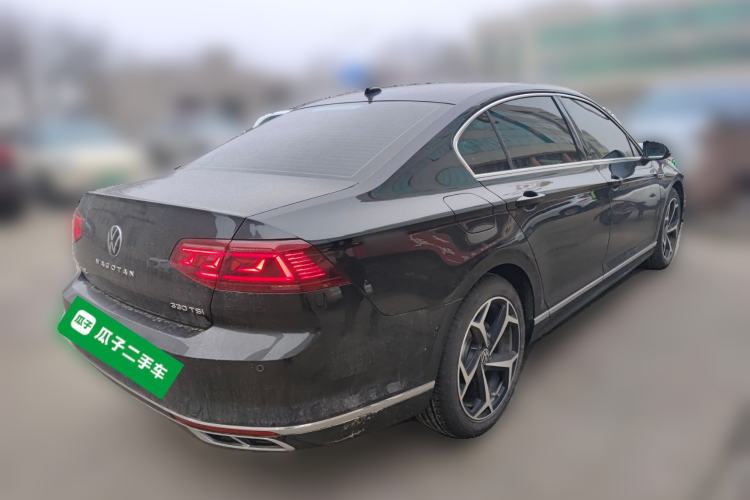Used Volkswagen Magotan 2024 2 Million Units Zhongxiang Version 330TSI DSG Luxury Edition Rear Right 45 Deg