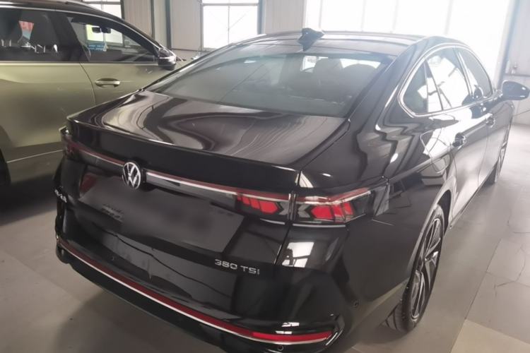 Used Volkswagen Magotan 2024 380TSI DSG Ultimate Edition Rear Right 45 Deg