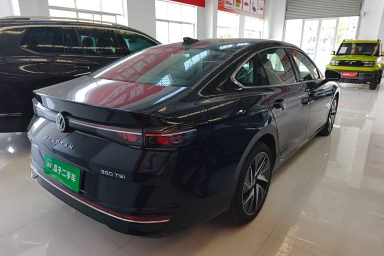 Used Volkswagen Magotan 2024 380TSI DSG Ultimate Edition Rear Right 45 Deg