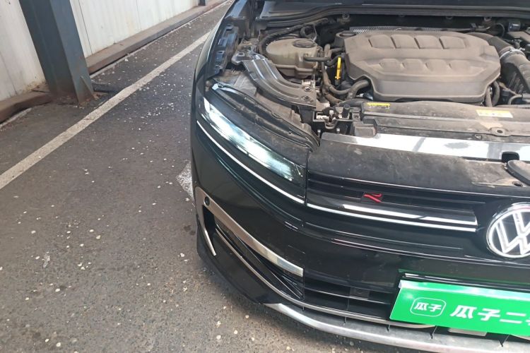 Used Volkswagen Magotan 2024 380TSI DSG Prestige Edition DaMai Package Right Front Headlight