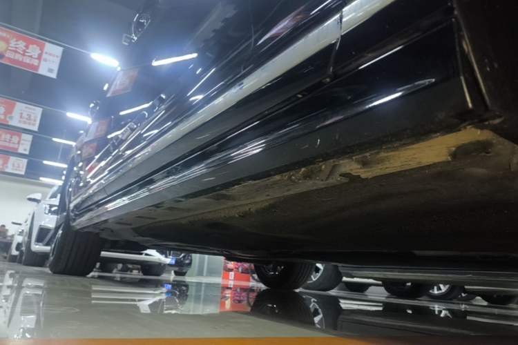 Used Volkswagen Magotan 2024 2 Million Units Zhongxiang Version 330TSI DSG Luxury Edition Right Side Sill