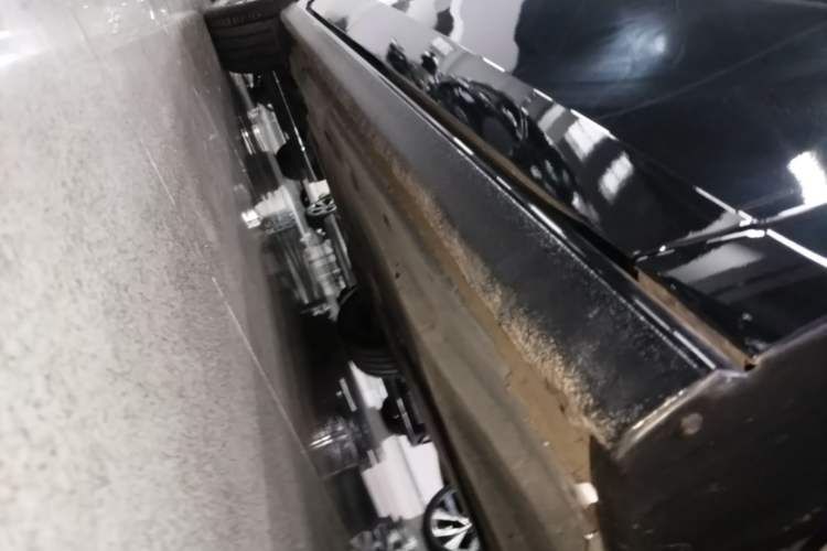 Used Volkswagen Magotan 2024 380TSI DSG Prestige Edition DaMai Package Right Side Sill