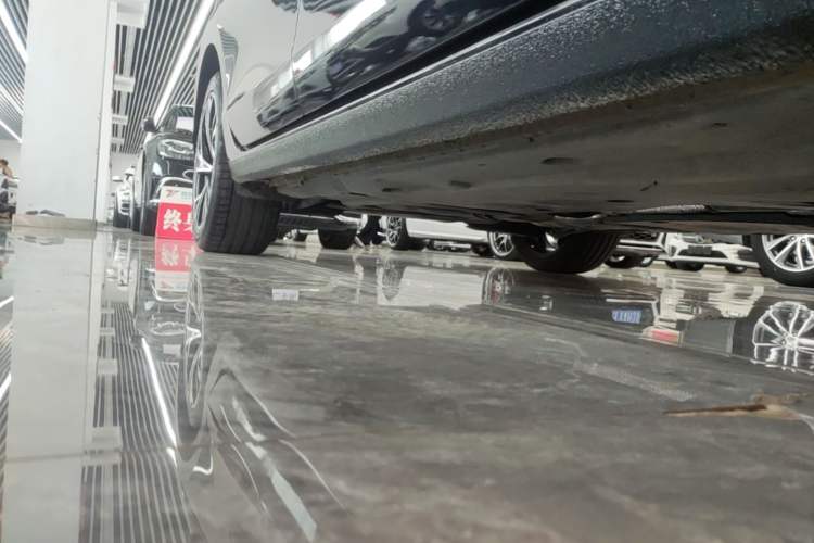 Used Volkswagen Magotan 2024 380TSI DSG Prestige Edition Right Side Sill