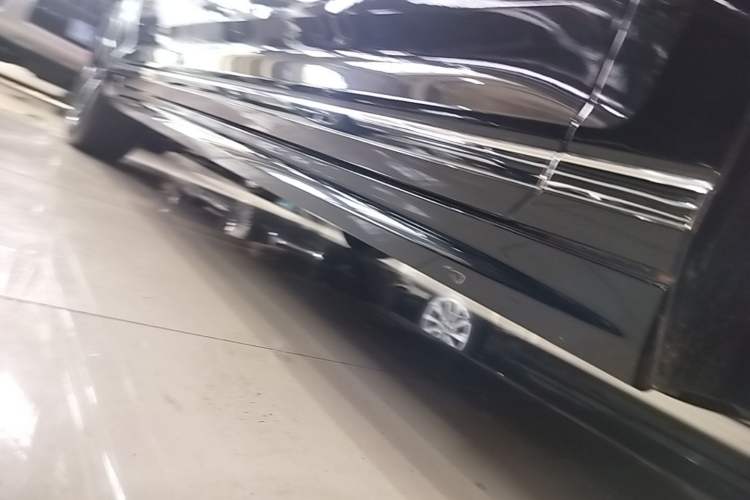 Used Volkswagen Magotan 2024 2 Million Units of Zhongxiang Version 280TSI DSG Comfort Edition Right Side Sill