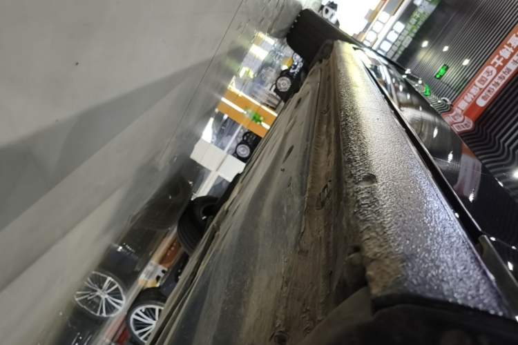 Used Volkswagen Magotan 2024 380TSI DSG Prestige Edition Right Side Sill