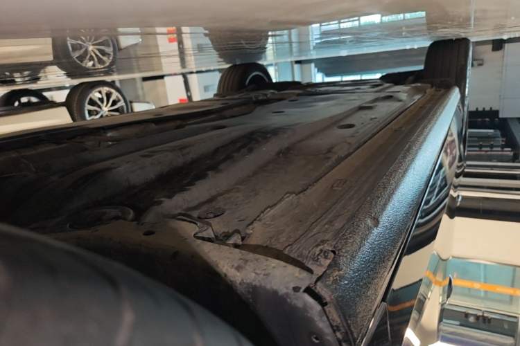 Used Volkswagen Magotan 2024 380TSI DSG Prestige Edition DaMai Package Right Side Sill