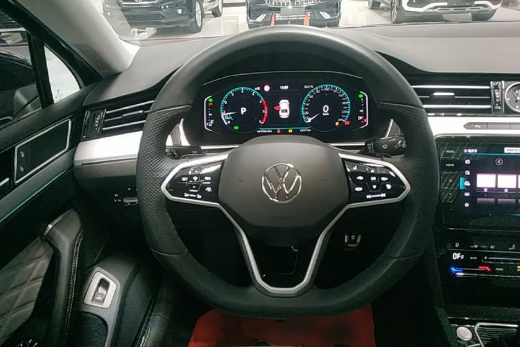 Used Volkswagen Magotan 2024 2 Million Units Zhongxiang Version 330TSI DSG Luxury Edition Steering Wheel