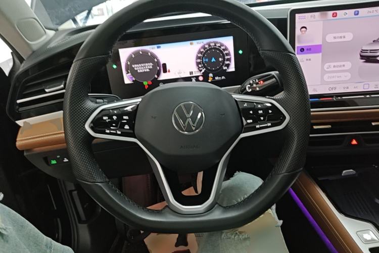 Used Volkswagen Magotan 2024 380TSI DSG Prestige Edition Steering Wheel
