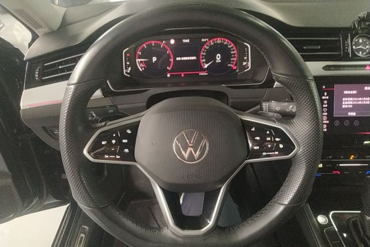 Used Volkswagen Magotan 2024 2 Million Units Zhongxiang Version 330TSI DSG Luxury Edition Steering Wheel