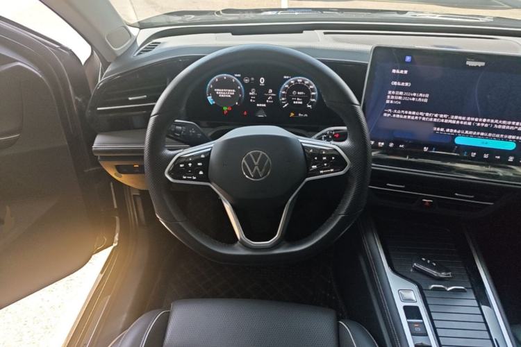 Used Volkswagen Magotan 2024 380TSI DSG Prestige Edition DaMai Package Steering Wheel