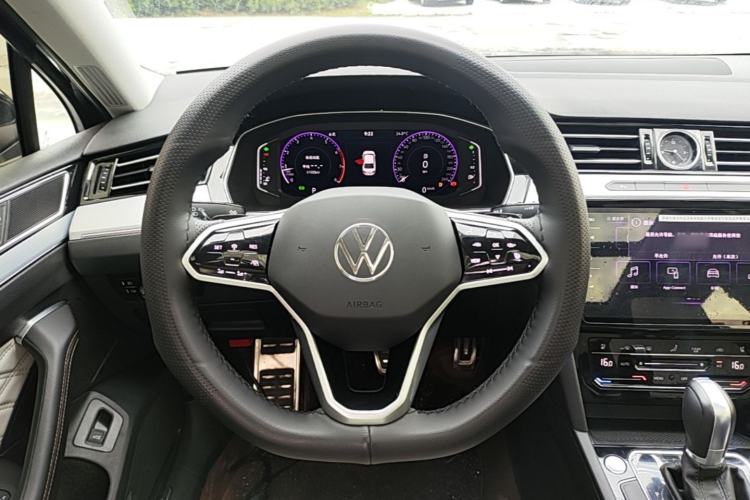Used Volkswagen Magotan 2024 2 Million Units Zhongxiang Version 330TSI DSG Luxury Edition Steering Wheel