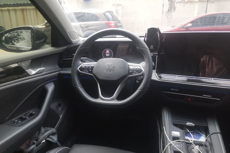 Used Volkswagen Magotan 2024 380TSI DSG Prestige Edition DaMai Package Steering Wheel