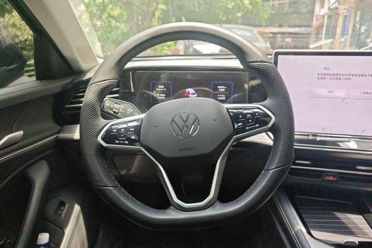 Used Volkswagen Magotan 2024 380TSI DSG Prestige Edition DaMai Package Steering Wheel