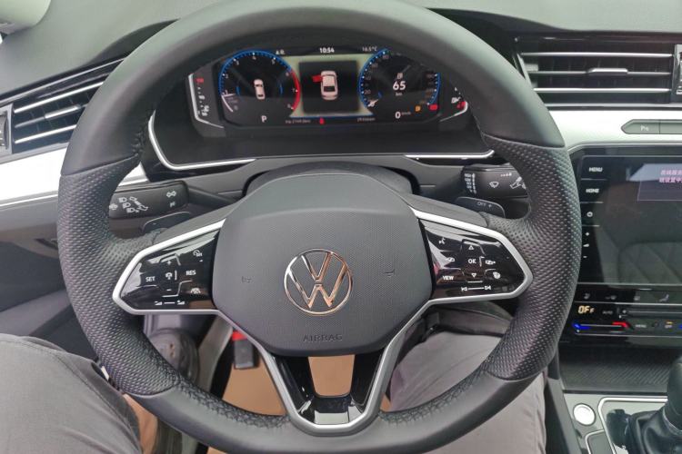 Used Volkswagen Magotan 2024 2 Million Units Zhongxiang Version 330TSI DSG Luxury Edition Steering Wheel