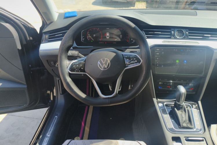 Used Volkswagen Magotan 2024 2 Million Units Zhongxiang Version 330TSI DSG Luxury Edition Steering Wheel